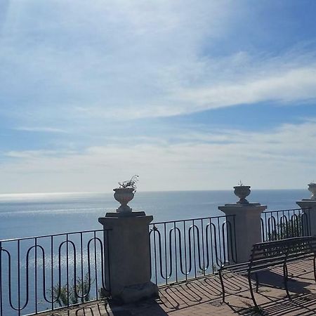 L.T. Metis Hotel Acireale Luaran gambar
